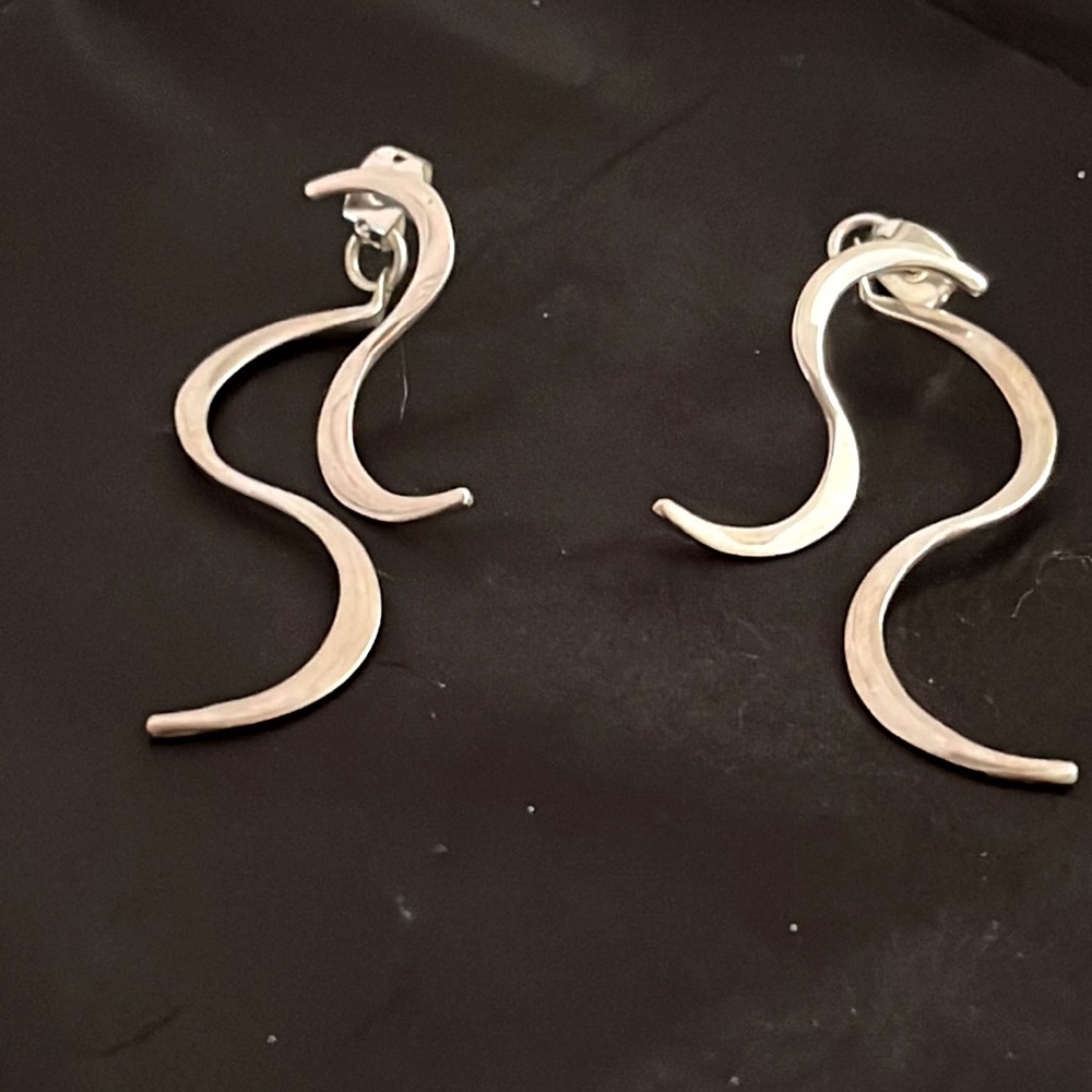 S shaped dangle earrings